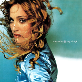 26    Madonna – Ray Of Light.jpg